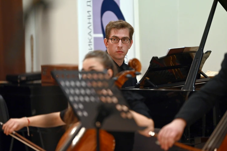 Атсамбъл “Музика Нова“ с концерт в памет на Лазар Николов